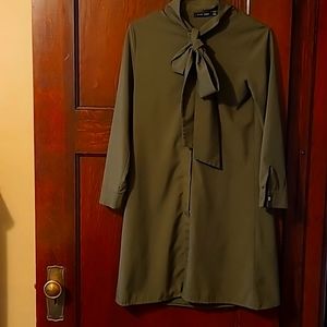 Silk dress with tie bow at neck